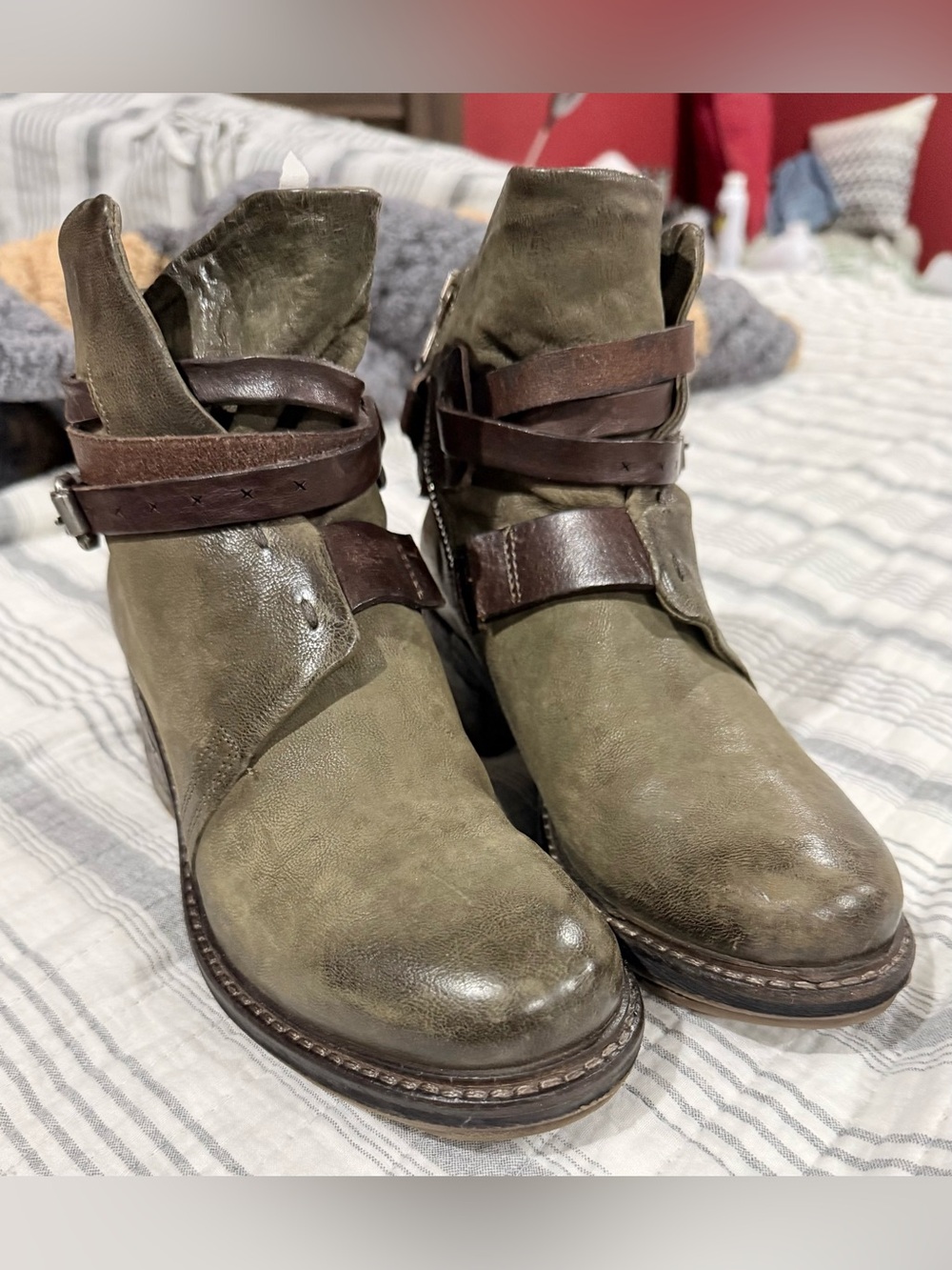 Great Condition- A.S. 98 Olive leather ankle boots. Size 37. (US 6.5-7)